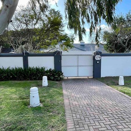 Cosy Private Cottage-Internet & Off Street Parking Port Elizabeth Exterior photo