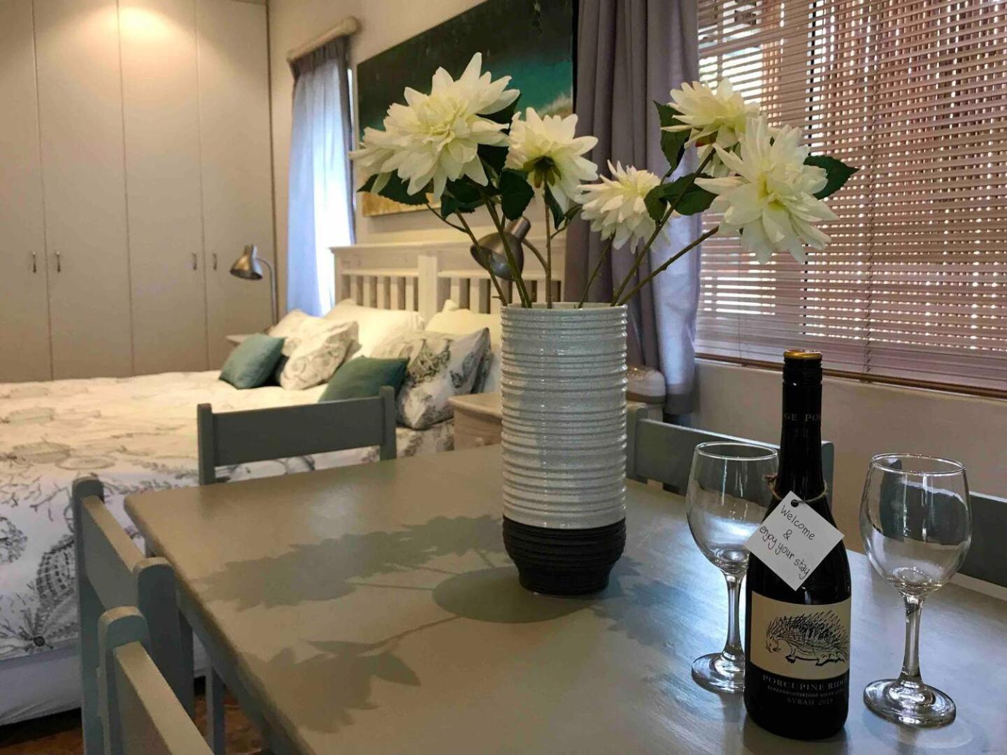 Cosy Private Cottage-Internet & Off Street Parking Port Elizabeth Exterior photo